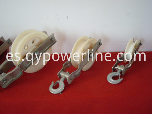 Wire rope sheave pulley